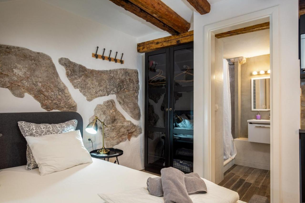 Private Accommodion Linda Studio Dubrovnik Bagian luar foto