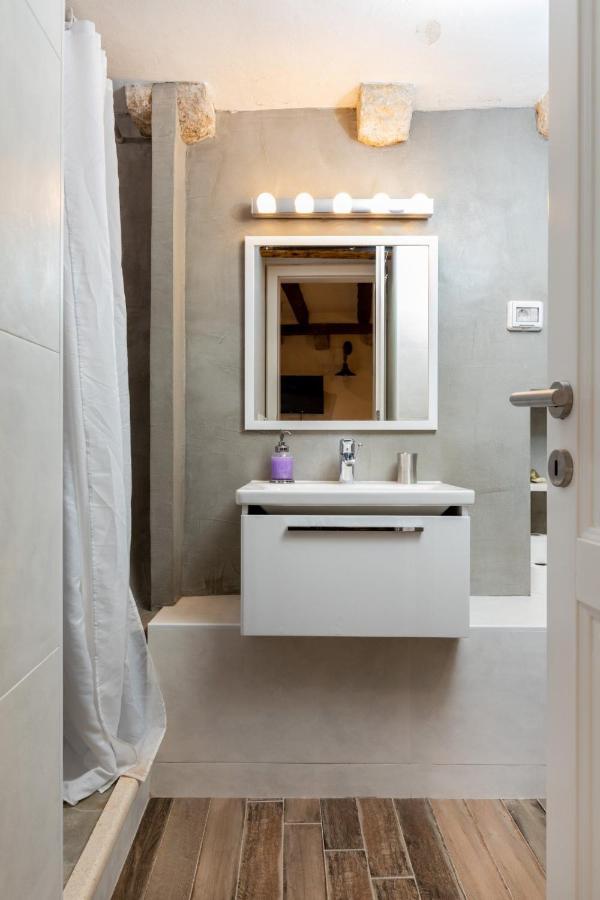 Private Accommodion Linda Studio Dubrovnik Bagian luar foto
