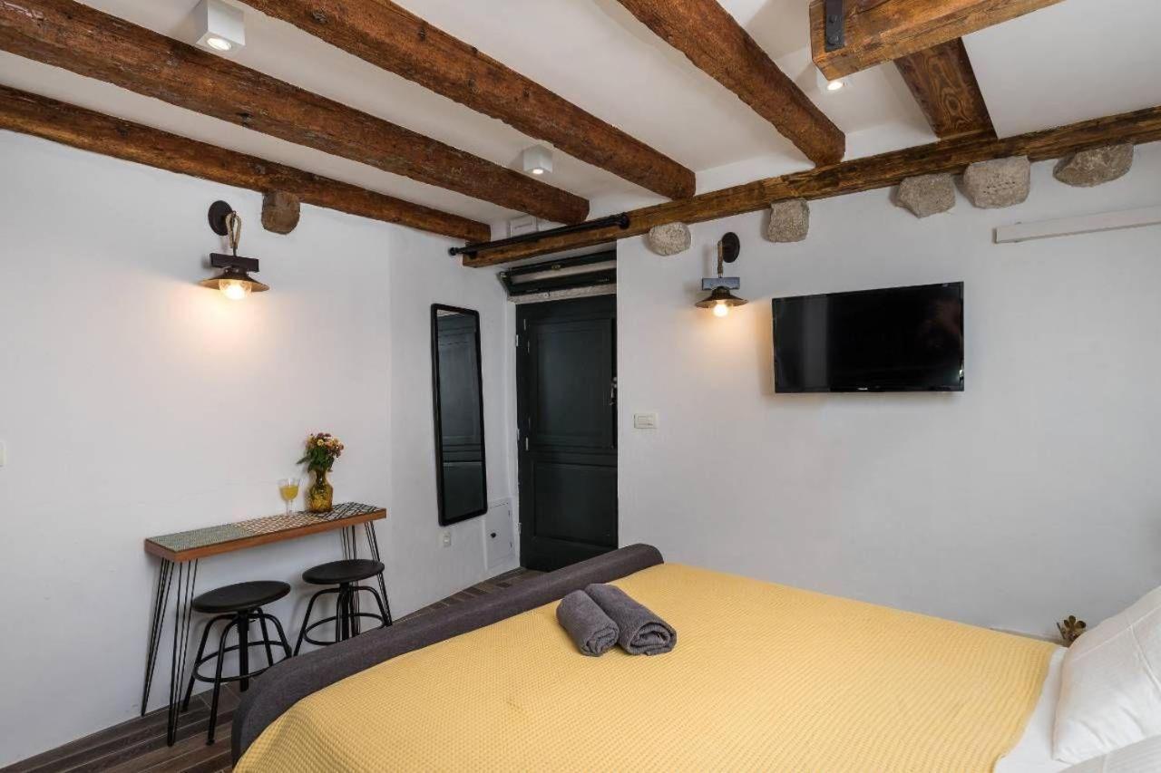 Private Accommodion Linda Studio Dubrovnik Bagian luar foto